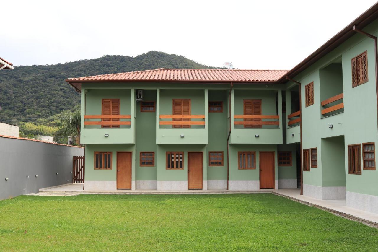 Toakichales Ubatuba Buitenkant foto
